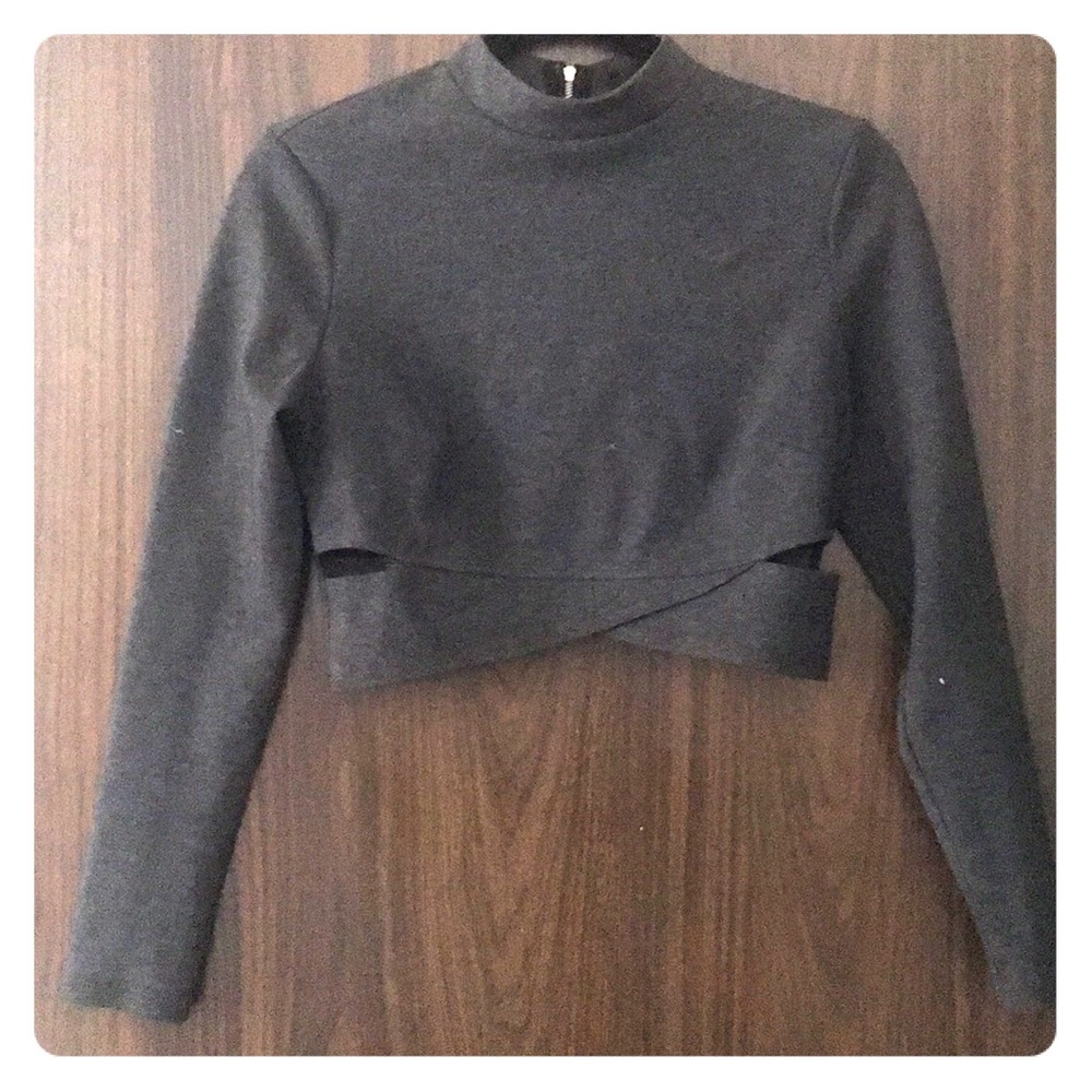 Cropped top set with skirt included